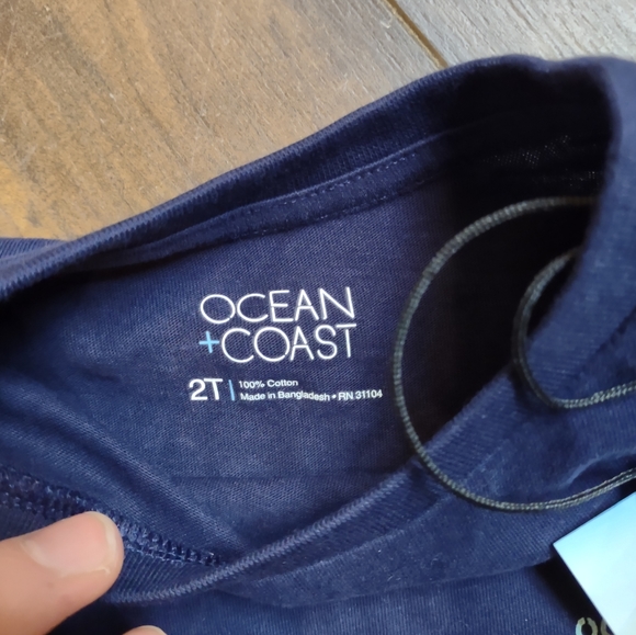 3/$20 nwt 2T ocean + coast t shirt fish graphic - Picture 5 of 5